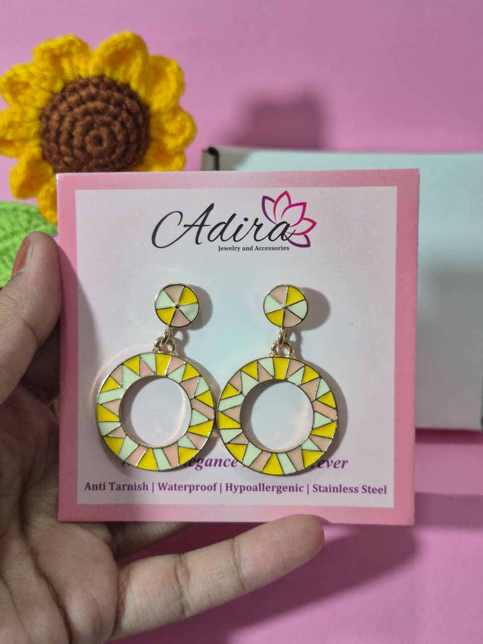 Yellow hanging earrings