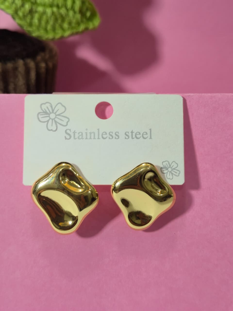 Statement square