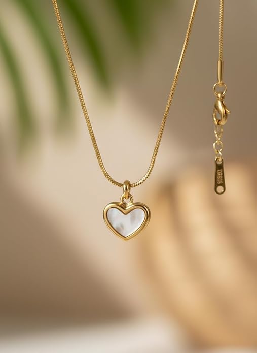 Pearlheart Pendant Necklace