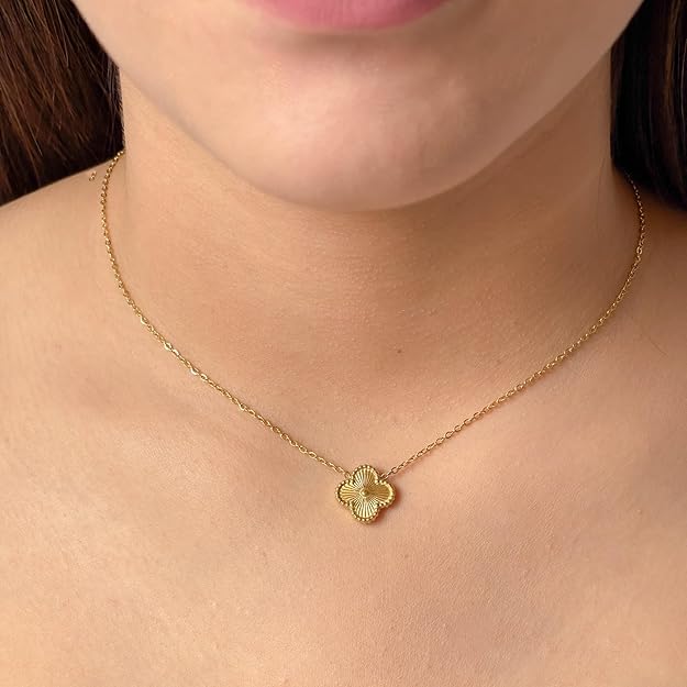 Golden clover pendant